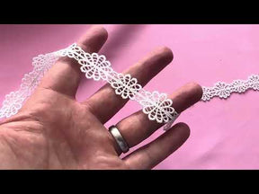 Bordure en dentelle ivoire - Butternut