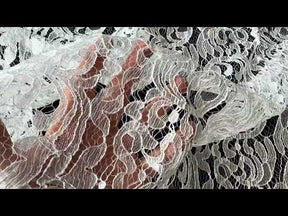 Dentelle italienne ivoire - P883