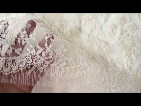 Dentelle de Chantilly Rose Huître - P294