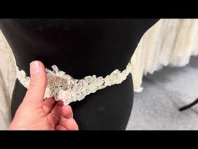 Garniture en dentelle ruban et perles ivoire - T272