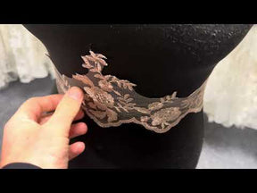 Bordure brodée cacao moyen - T131