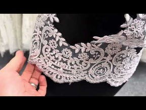 Galon de dentelle cordée grise - T623