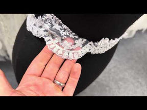 Bordure à perles et sequins blancs - T838
