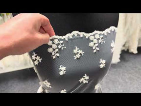 Tulle brodé de perles ivoire - EB1067