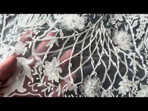 Tulle brodé de perles ivoire - EB1062