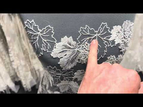 Dentelle brodée de sequins ivoire - EB1102