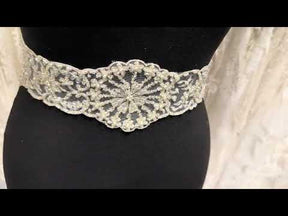Galon de dentelle perlée ivoire - T203