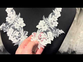 Appliques en dentelle perlée ivoire - MT4011