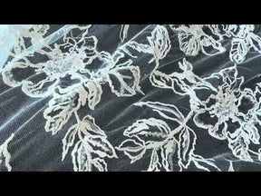 Tulle brodé de perles ivoire - EB1100