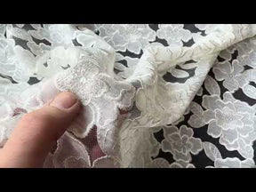 Tulle brodé de sequins ivoire - EB3003