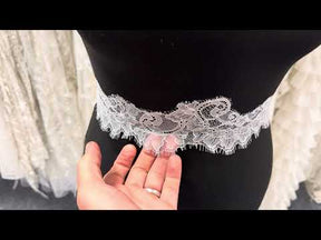 Ivory Raschel Lace Trim - Nebbi
