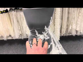 Dentelle florale 3D ivoire - Octobre