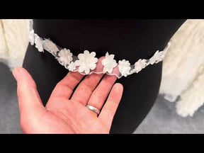 Bordure en dentelle florale 3D ivoire - T888