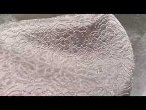 Jacquard cloqué italien ivoire pâle - P664