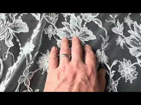 Dentelle en ivoire brodée de cordelettes et de sequins - Ladina