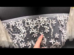 Dentelle laser perlée ivoire - Médaillon