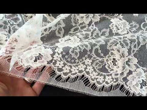 Dentelle en nylon ivoire - P728