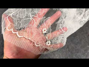 Ivory Leavers Lace - P730