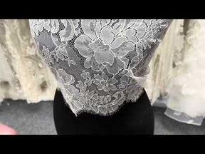 Ivory Chantilly Lace Trim - EE4006