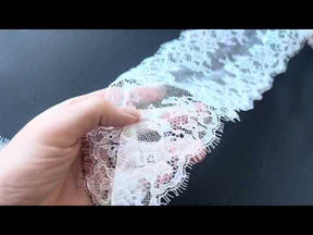 Bordure en dentelle de Chantilly ivoire - Arbour
