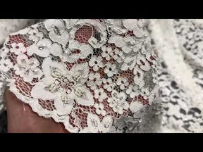Dentelle ivoire perlée et cordée - Autriche