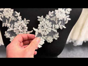 Appliques en dentelle perlée ivoire - T63