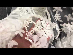 Tulle brodé de perles et de plumes ivoire - EB1040