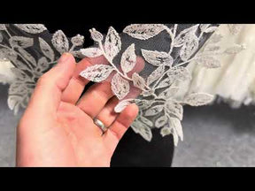 Appliques en dentelle brodée de sequins ivoire - MT6005