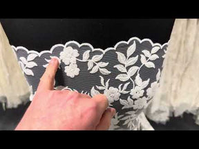Dentelle brodée ivoire - EB5031