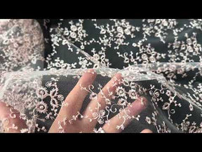 Dentelle brodée Rose Antique - P615