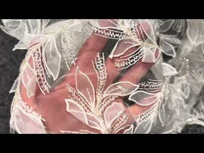 Tulle brodé de perles ivoire - P956
