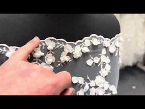Tulle brodé de sequins ivoire – EB3005
