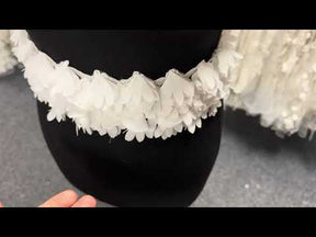 Bordure à paillettes 3D ivoire - T371