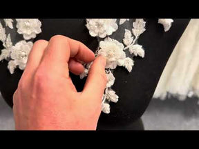 Appliques en dentelle perlée 3D Ivoire - T656