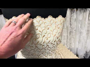 Satin Duchesse brodé or clair/or foncé - P476