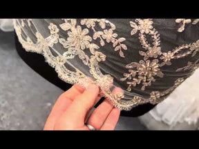 Bordure à sequins et perles champagne - T89