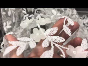 Dentelle brodée ivoire 3D – Finch