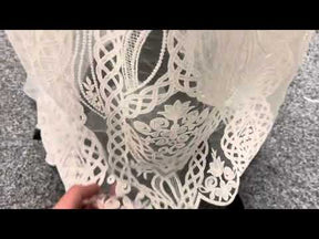Dentelle brodée ivoire - Barbe