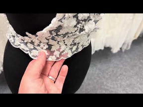 Bordure de perles et de paillettes 3D ivoire - T825