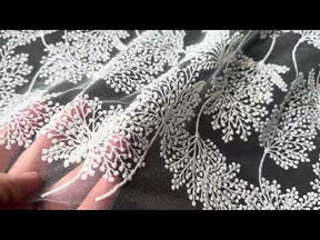 Dentelle brodée de fleurs ivoire - EB5037