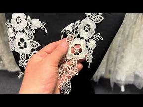 Ivory Guipure Lace Appliques - T404