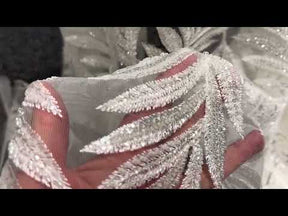 Tulle brodé de perles ivoire - EB1057