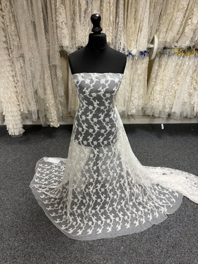 Dentelle française brodée ivoire - Remington