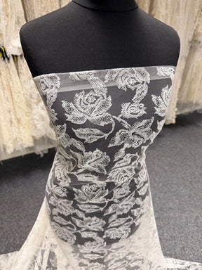 Dentelle florale ivoire à motif floqué français - Rebelle