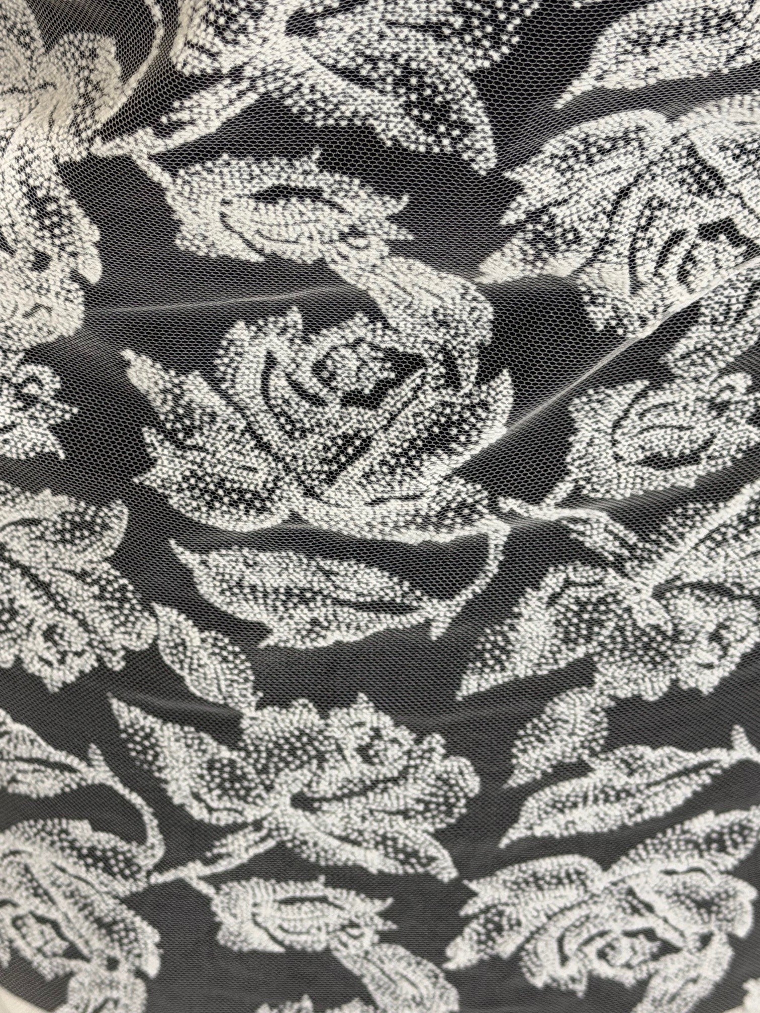Dentelle florale ivoire à motif floqué français - Rebelle