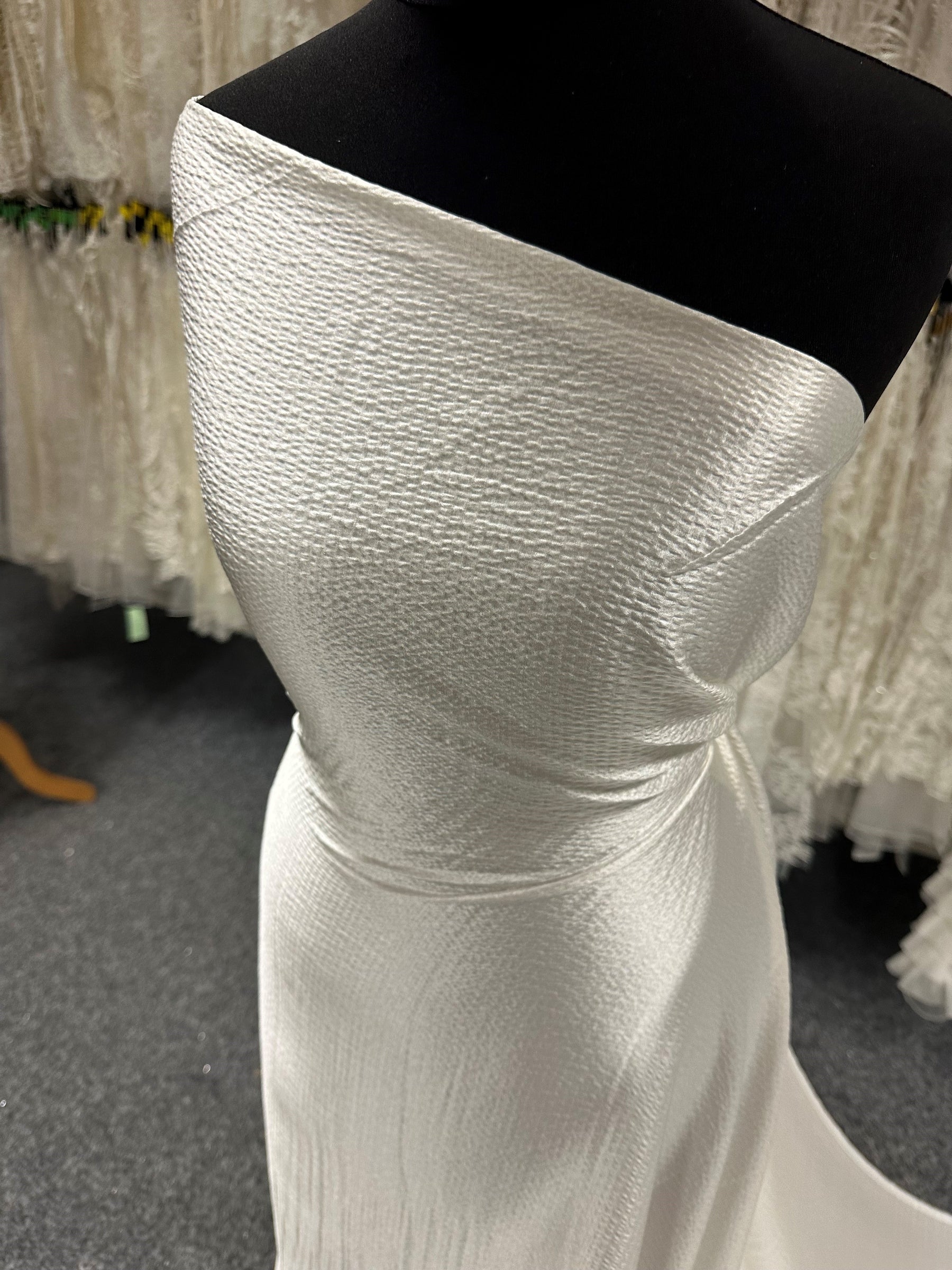 Satin Martelé de Soie Ivoire - St Maxime