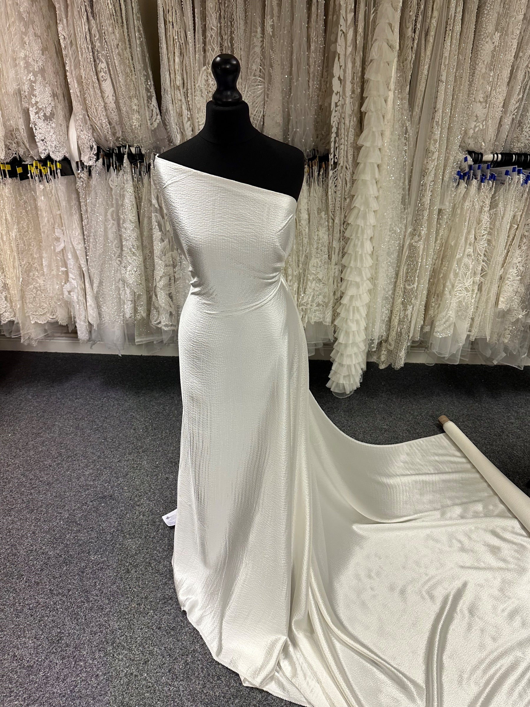 Satin Martelé de Soie Ivoire - St Maxime