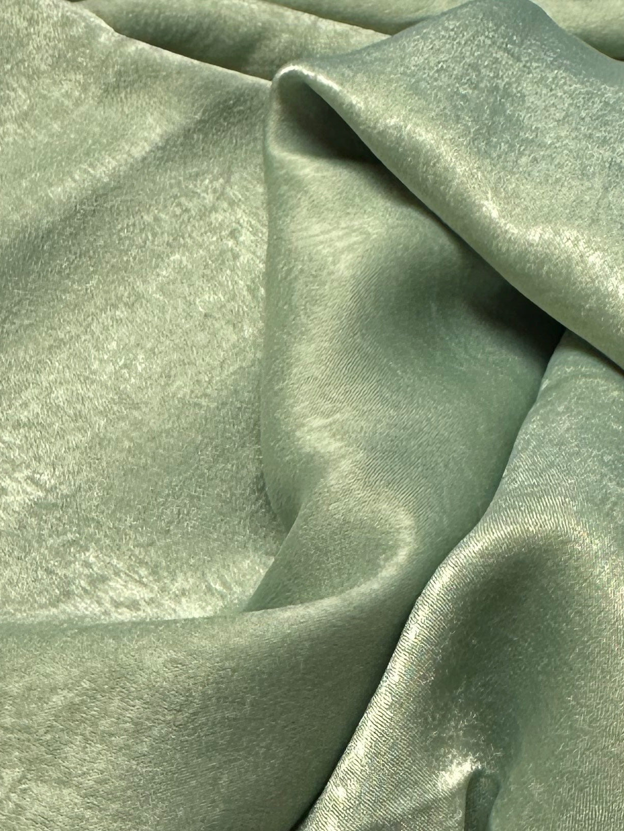 Satin de polyester vert sauge - Usage