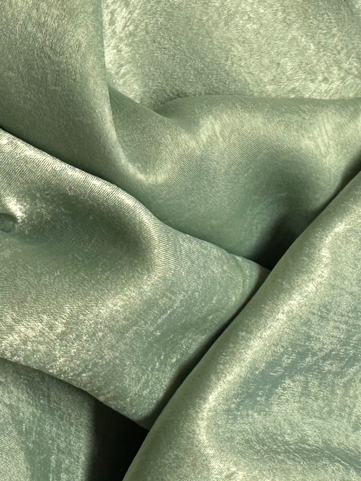 Satin de polyester vert sauge - Usage