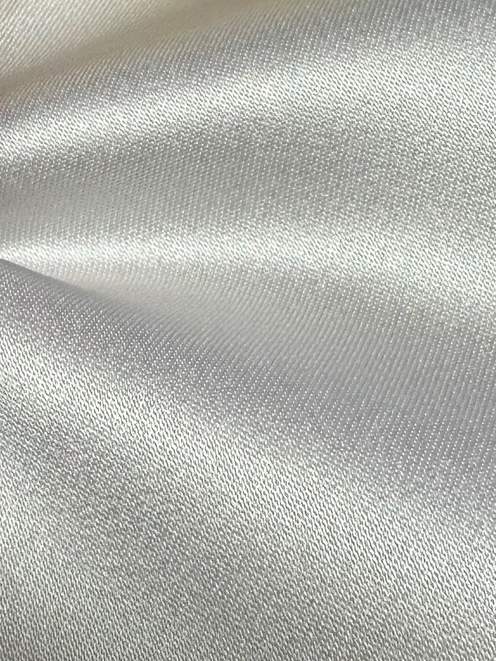 Satin de polyester argenté - Canada